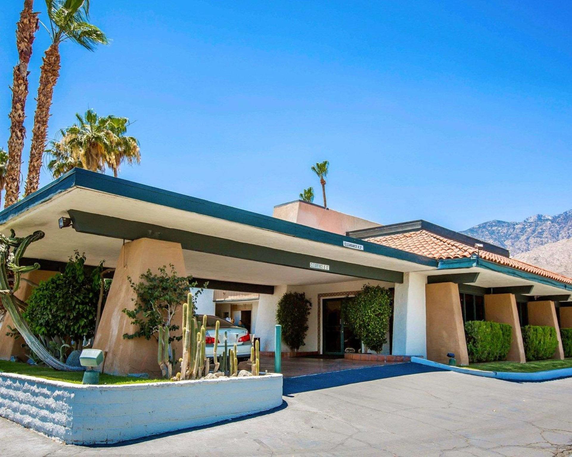 Travelodge By Wyndham Palm Springs Exterior photo