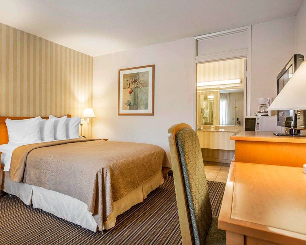 Travelodge By Wyndham Palm Springs Room photo