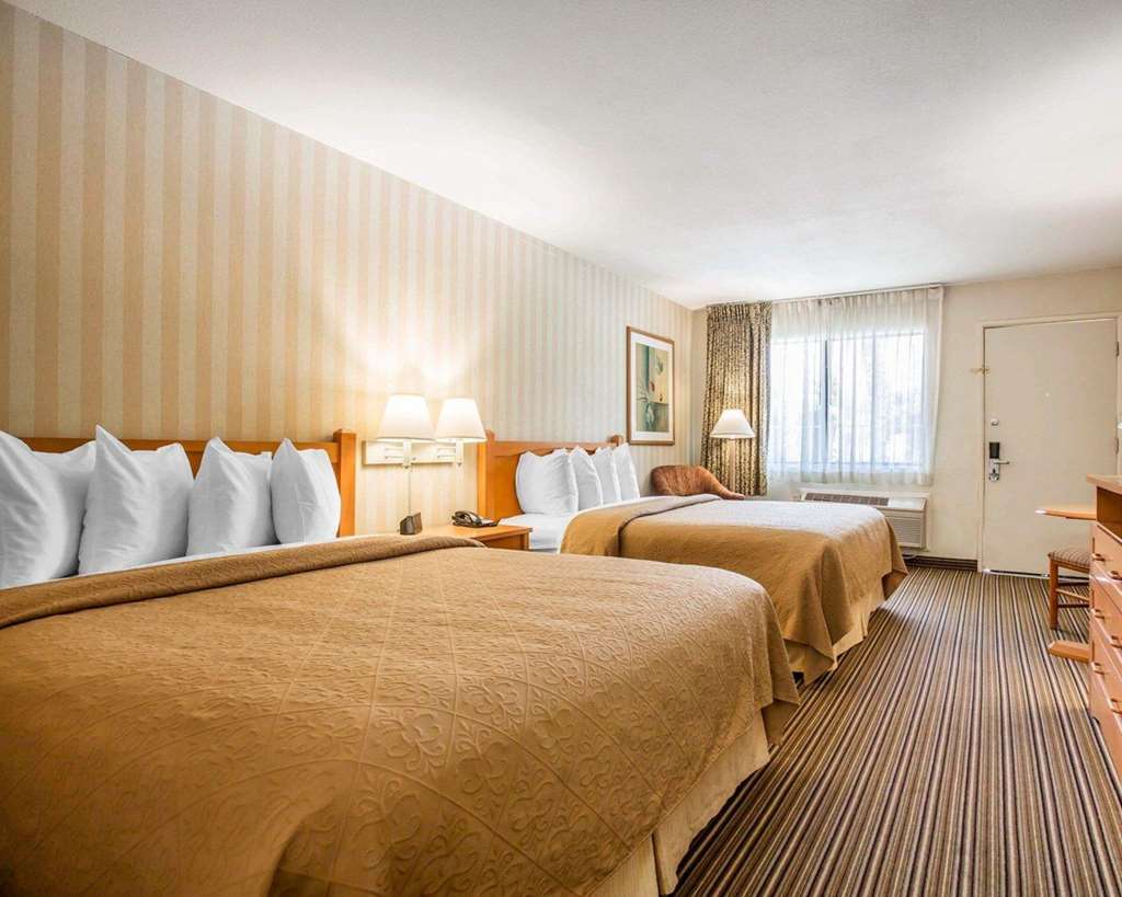 Travelodge By Wyndham Palm Springs Room photo