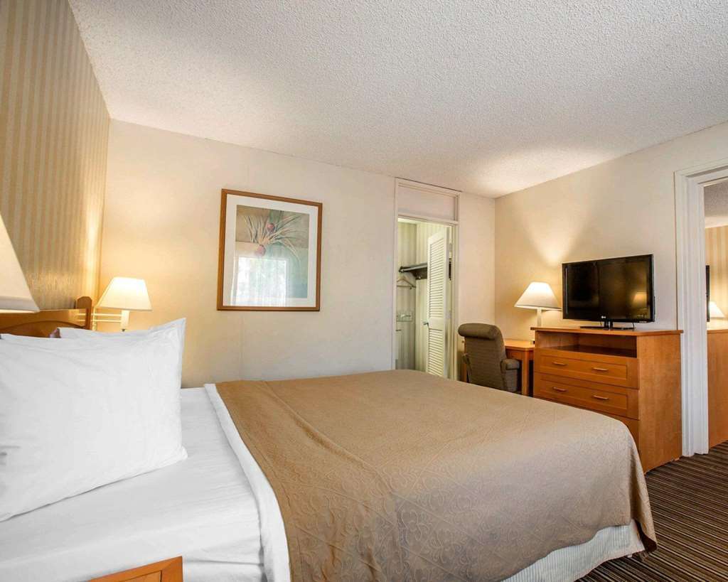 Travelodge By Wyndham Palm Springs Room photo