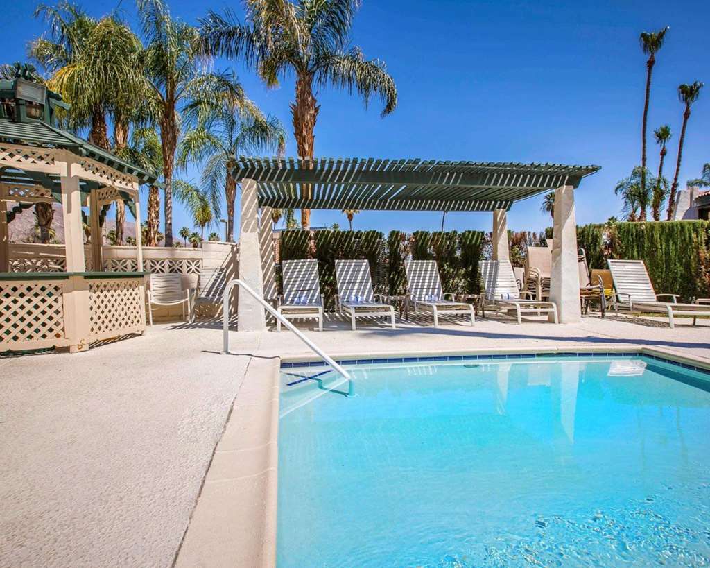 Travelodge By Wyndham Palm Springs Exterior photo